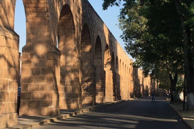Morelia City Tour - Catedral de Morelia and the main church area