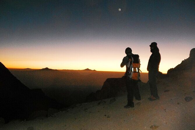 Mountaineering Iztaccihuatl (5220m) - Meals, Rest, and Recovery: The Trip Doesn’t Forget the Human Part