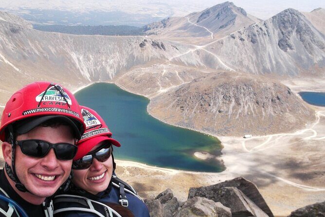 Mountaineering to the Nevado de Toluca (altitude 4680m) - How guides pace you (names to watch for) in a max-10 group