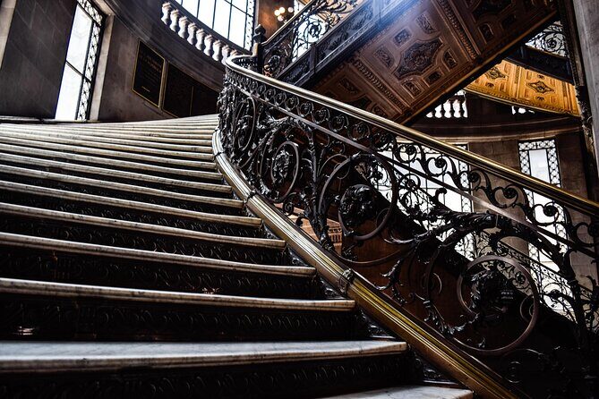 Must-see Buildings & Palaces of Mexico City - Stop 4: Palacio de Bellas Artes and the mural story you’ll remember