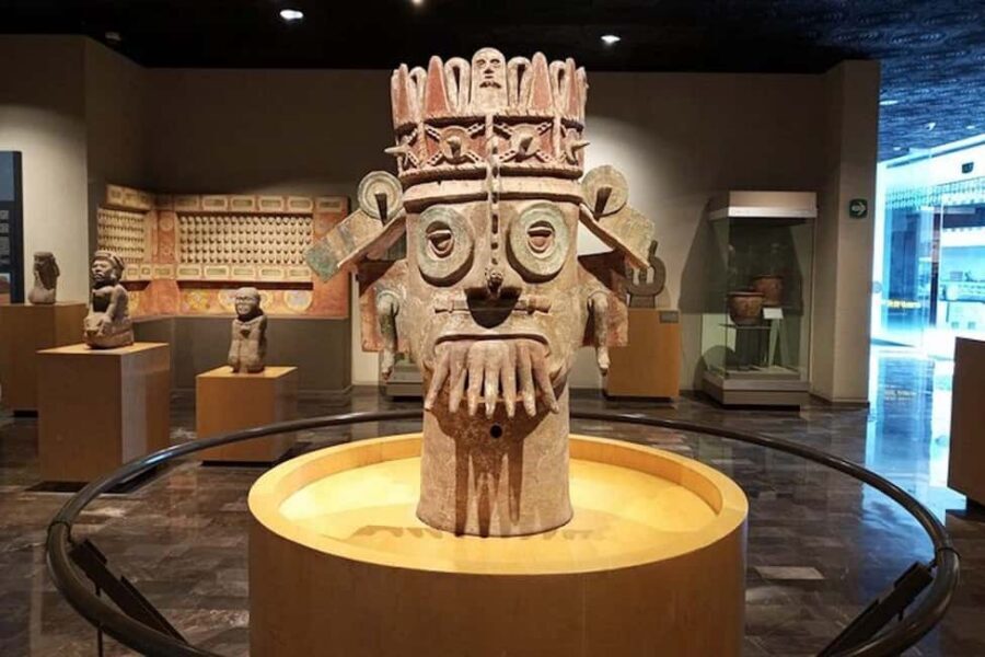 National Museum of Anthropology: a journey into Mexico's past - English lang. - Teotihuacan Room: context for architecture and worldview