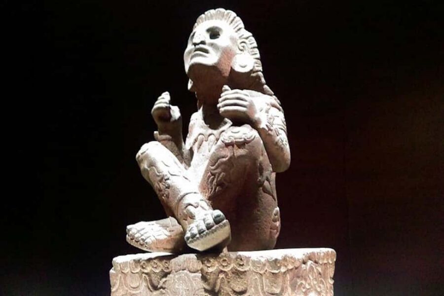 National Museum of Anthropology: a journey into Mexico's past - English lang. - The big theme: how to read animals, glyphs, and celestial symbols