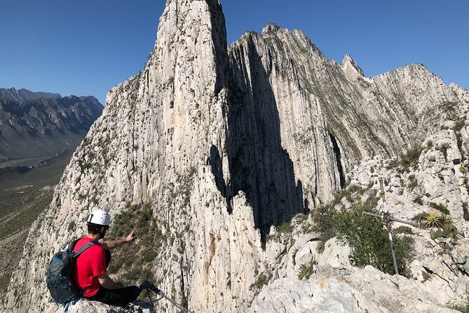 Nido de los Aguiluchos, Monterrey: Hiking + Rock Climbing + 3 Rappels - Ridge to the summit and the adrenaline payoff
