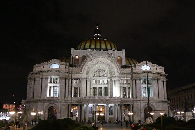 Night Tour of Mexico City Panoramic Ride on a Double-Decker Bus - Plaza de la Constitución (Zócalo): Mexico’s Historic Heart Under Night Lights