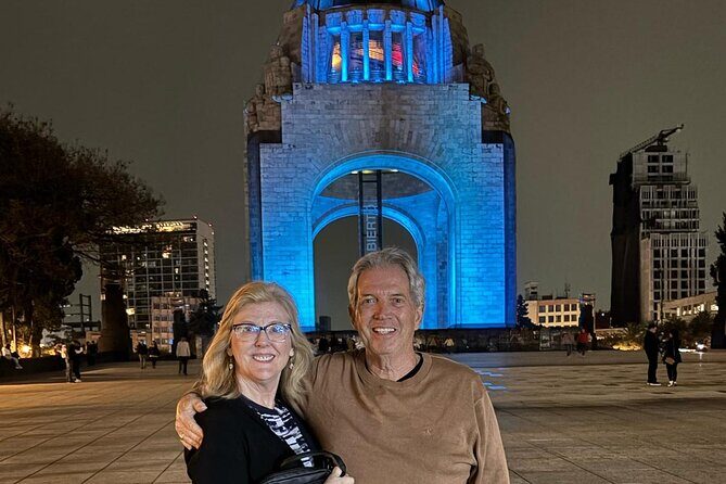Night tour + tacos in Mexico City fully illuminated! - San Miguel Chapultepec taquería dinner: the part you’ll remember (40 minutes)