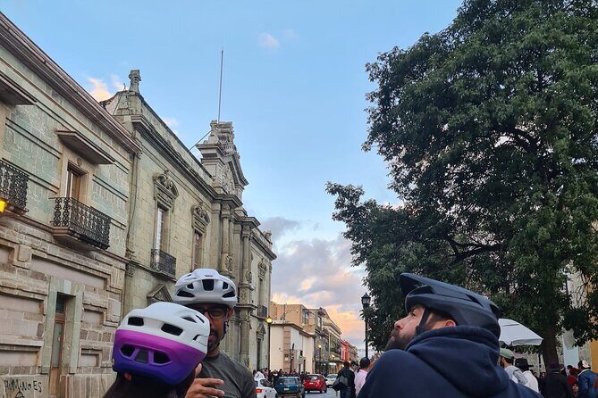 Oaxaca city bike ride - History & traditions - What the ride feels like on Oaxaca streets (and who it suits)