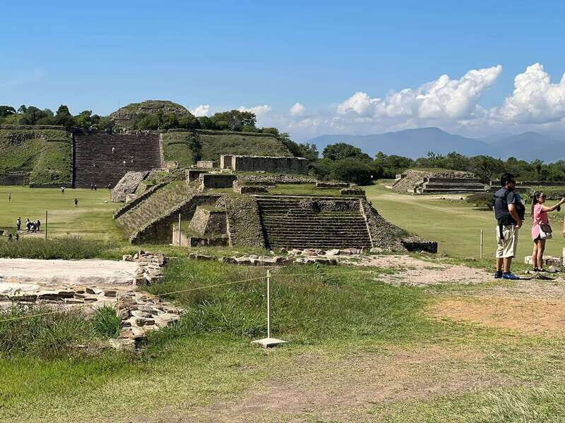 Oaxaca de Juarez: Monte Alban Half-Day Tour - Entering the Ceremonial Complex: Pyramids, Stelae, and Big Shapes