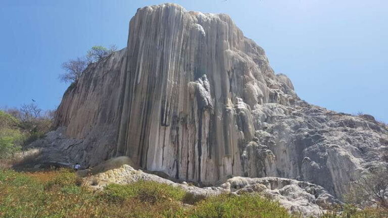 Oaxaca: Early Arrival at Hierve el Agua + Pickup + Admission - The early start at Jardín Etnobotánico de Oaxaca (and why it matters)