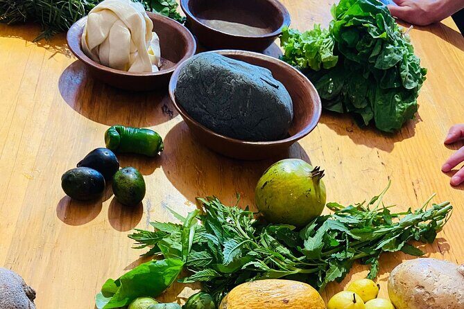 Oaxacan Vegetarian Cooking Class - Organic producers and the market supplies run