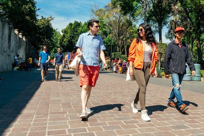 Off the Beaten Track in Mexico City: Private City Tour - Parque Centenario and the Coyote Fountain Sculpture