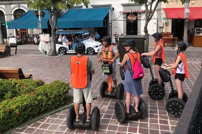 Old Town Mazatlan Segway Tour - Stop 4: Punta de Clavadistas and the El Clavadista Show