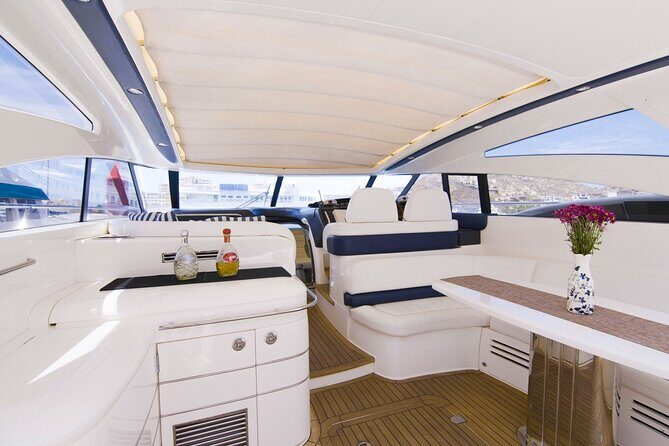Olivia Grace 60 ft British Princess Yacht Rental - Choosing 3 Hours vs a Full Day: How to Match the Charter to Your Schedule