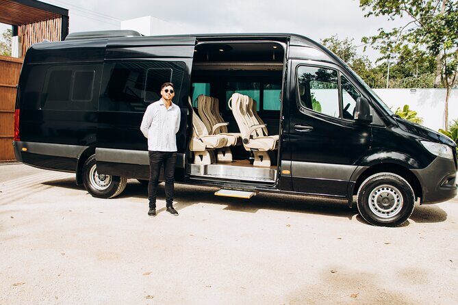 One way Private Transfer Cancun - Cancun International Airport - Real Driver Energy: Hernandez, Manuel, Tony, Alberto, Roberto, and Arnabel