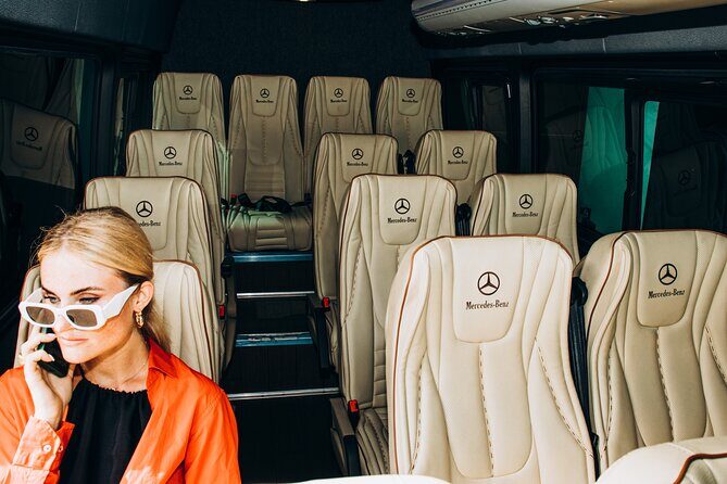 One Way Private Transfer Cancun Int Airport-Cancun Hotel Zone - Drivers and the Human Touch: What You Can Expect During Pickup