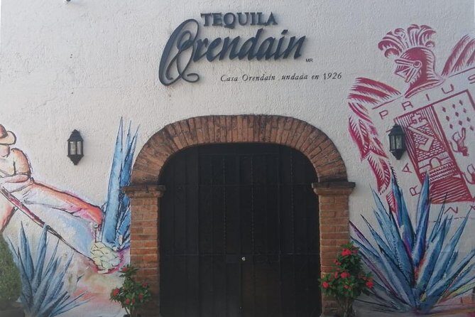 Orendain Classic Tour - Cooked agave tasting: where the flavor journey begins