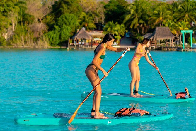 Paddleboarding and/or kayaking tour at sunrise in the lagoon of Bacalar - Paddleboard or kayak: choosing what fits you best