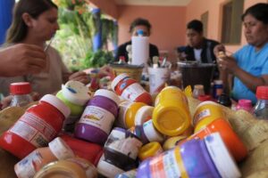 Paint your Alebrije with the Jimenez family. - How the day runs: meet-up, ride to Arrazola, and the 4-hour rhythm