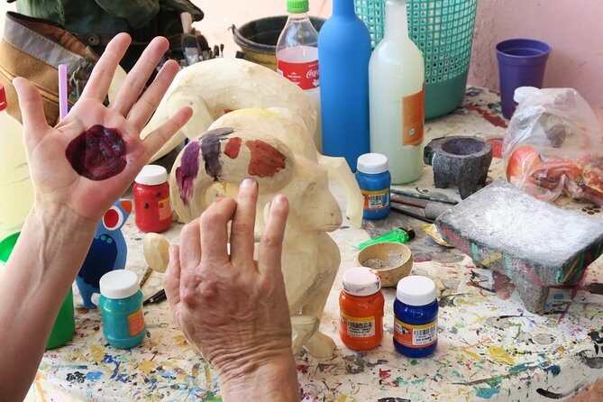 Paint your Alebrije with the Jimenez family. - Meeting Cesar Morales: the guide factor that makes or breaks it