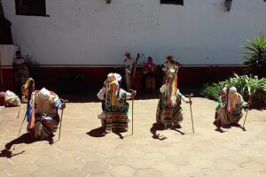 Patzcuaro & Janitzio Tour - Janitzio Island by Boat: Fishermen, Butterfly Nets, and the Morelos Statue