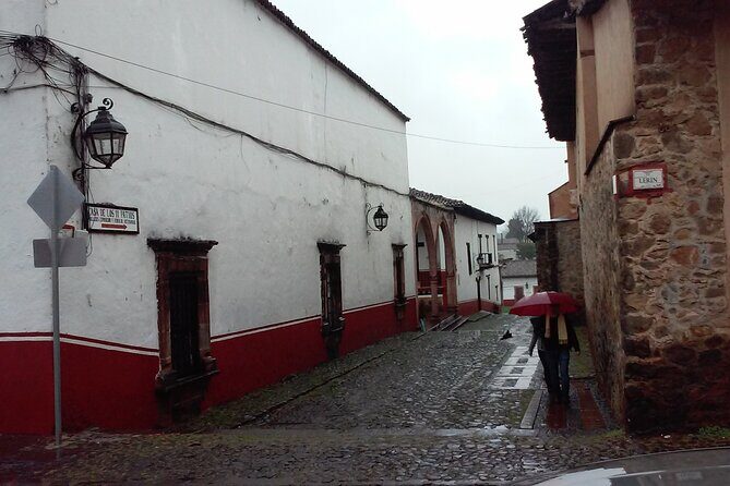 Patzcuaro & Janitzio Tour - Churches and Historic Spanish-Era Buildings: Quiroga’s Cathedral-Era Story