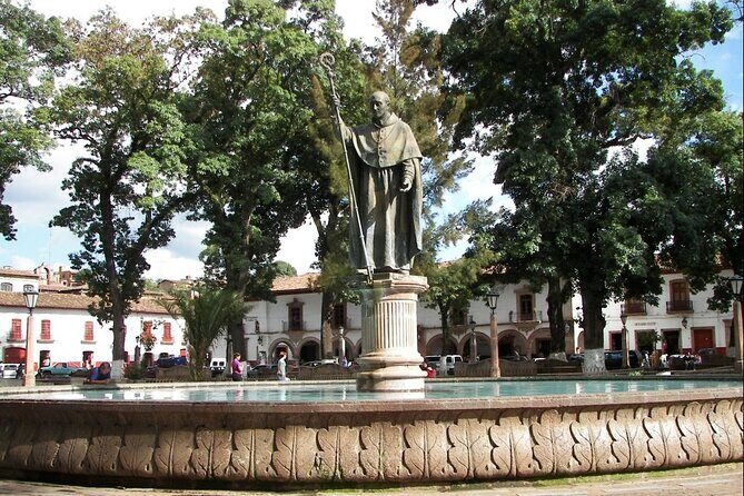Patzcuaro & Janitzio Tour - Huitzimengari and the Old School Museum: Homes, Handicrafts, and Memory