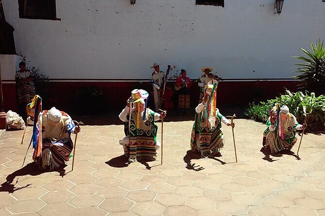 Patzcuaro & Janitzio Tour - Janitzio Island by Boat: Fishermen, Butterfly Nets, and the Morelos Statue