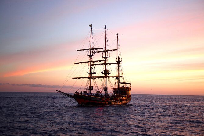 Pirate Ship Sunset Dinner and Show in Los Cabos - Dinner Time at the Cabo San Lucas Beach Stop: What You Actually Get to Eat