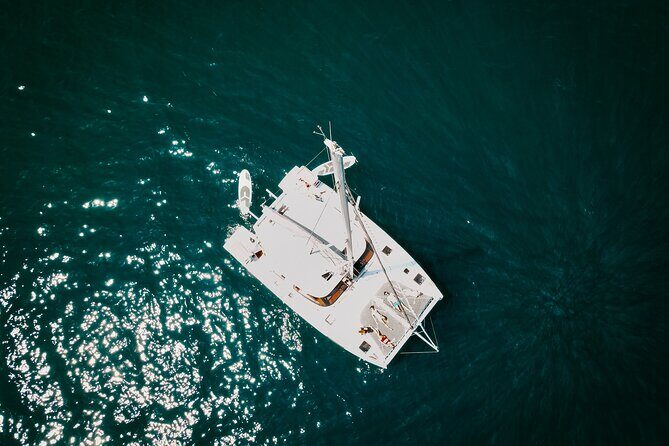 Platinum Sunset Sailing Tour - Crew attention: the difference between fine and fantastic