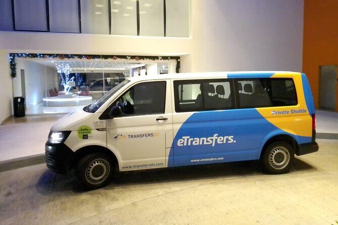 Playa del Carmen Private Transportation From-To Cancun Airport - Cancun Airport Pickup: getting from the terminal to the van in one clean step