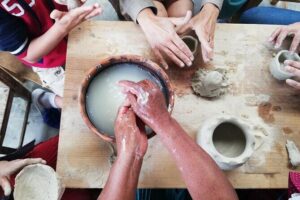 Pottery workshop with traditional potters - Meet the potters at their studio and gallery