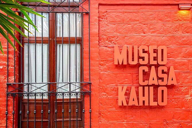 Premium Frida Kahlo Red House and Xochimilco (Small Groups) - How This Frida and Canals Combo Fits Together