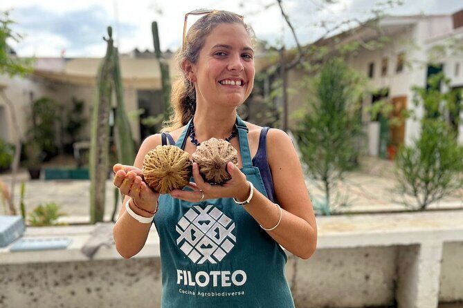 Prepare an Oaxacan Mole by a Traditional Cook - Mercado stop: picking mole’s ingredients and learning the names