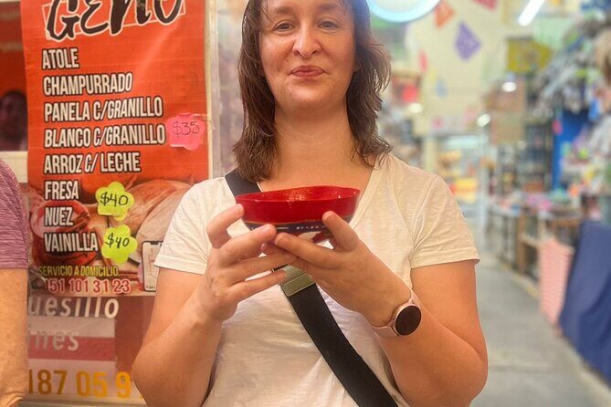 Prepare an Oaxacan Mole by a Traditional Cook - Beyond mole: tortillas, salsas, corn dough dishes, and a dessert