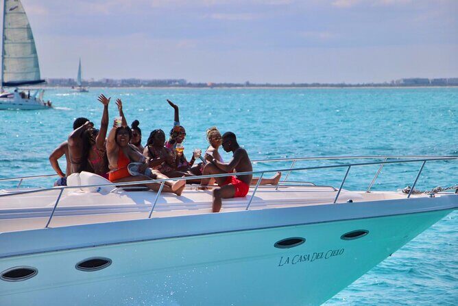 Private 50FT Yacht Rental in Cancún P8 - Price and value: $340 for a group up to 14 (plus one dock fee)