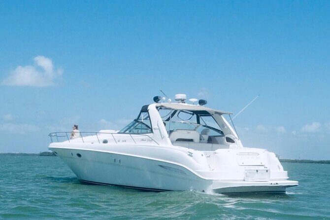 Private 50FT Yacht Rental in Cancún P8 - Dock fees, reschedules, and the one thing to confirm in writing