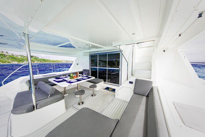 Private 51' Leopard Yacht – Vallarta & Punta Mita All Inclusive - The onboard chef and the à la carte plan