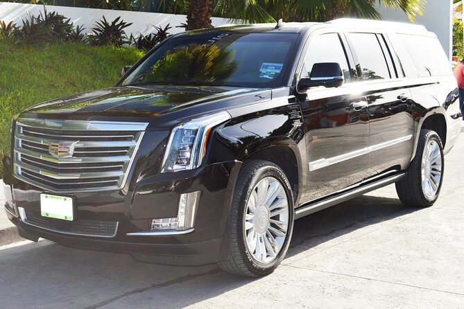 Private Arrival Luxury Transfer: San Jose International Airport to Hotels (1 - 5) - Vehicle expectations: the comfort you want, and the one risk to know
