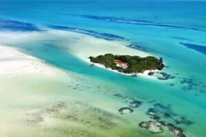 Private boat tour (3 islands tour) - Price and value: $280.76 per group (up to 8)