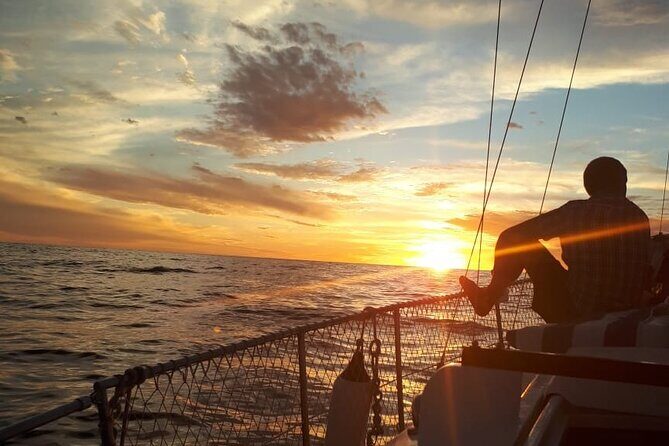 Private Cabo San Lucas Sunset Cruise on 33´ sailboat - Safety, crew attention, and the small-group advantage