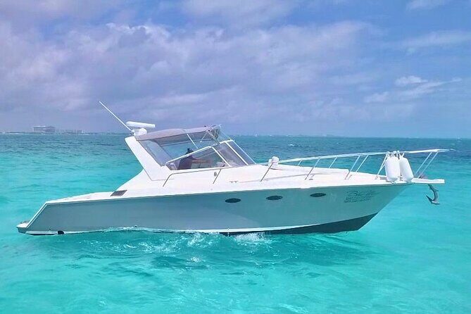 Private Cancun Yacht Tour 42ft up to 8 pax - Private 42-Foot Yacht in Cancun: what up to 8 really means