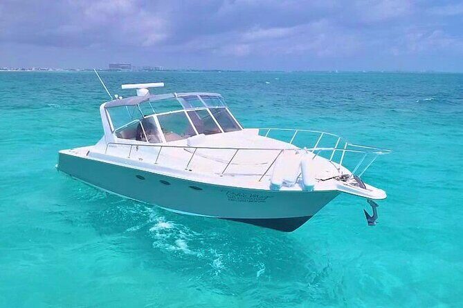Private Cancun Yacht Tour 42ft up to 8 pax - 2 to 6 hours of flexibility: choosing the right timing in Cancun
