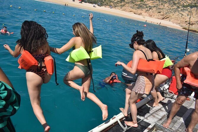 Private Catamaran Snorkeling Cruise in Los Cabos - Food, Snacks, and the Open Bar That Actually Feels Inclusive
