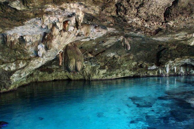 Private Cenote & Cave – Playa del Carmen, Mayan Culture & Fossils - What you do in the cave: walk, swim, and keep moving
