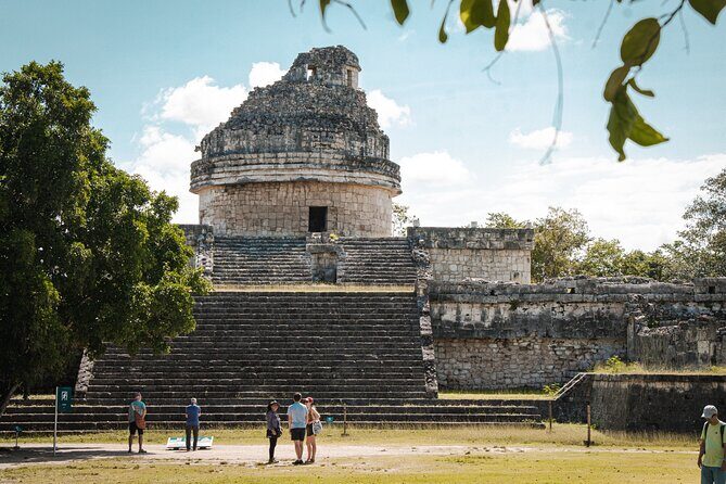 Private Chichen Itza Early Morning Archaeological Tour - Temple of the Warriors: power shown in stone