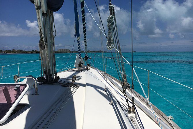 Private Customizable Sailing Tour in Cancun - Drinks, snacks, and those small details you feel all day