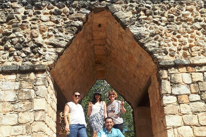 Private Ek Balam, Cenote & Valladolid tour - Temozón Lunch: Mayan-Themed Home Cooking Included