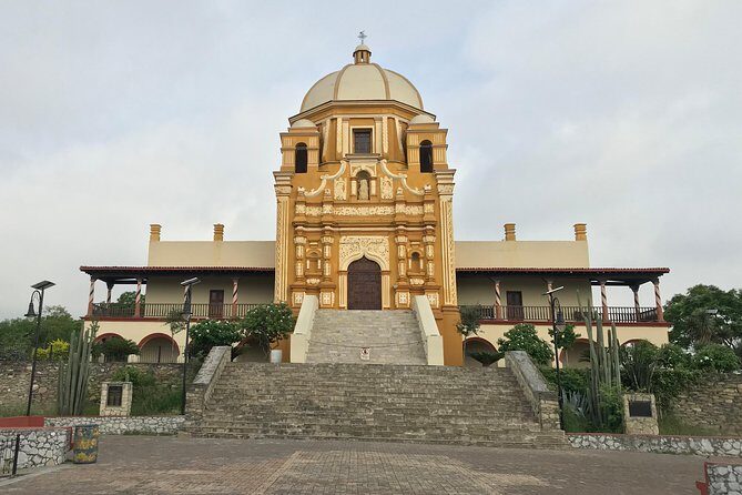 Private English Monterrey City with a Local Guide (Up to 6 ppl) - Meet-up and pickup: where you’ll start, and how to plan your morning