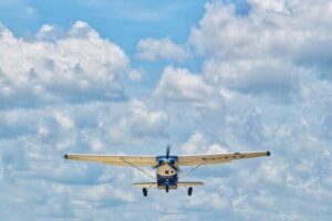 Private flight to Holbox from Cancun - Inside the Aircraft: Restroom, Water, and the Real Comfort Level