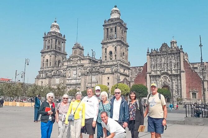 Private from Mexico City: Pyramids of Teotihuacan & Basilica of Guadalupe - Basilica de Guadalupe: two churches, one sanctuary