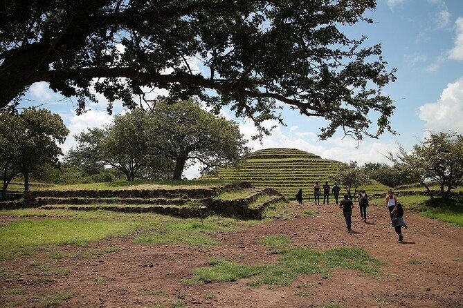 Private Full-Day Tour to Tequila and Guachimontones - Cantaritos el Güero #1: the traditional tequila-prep stop